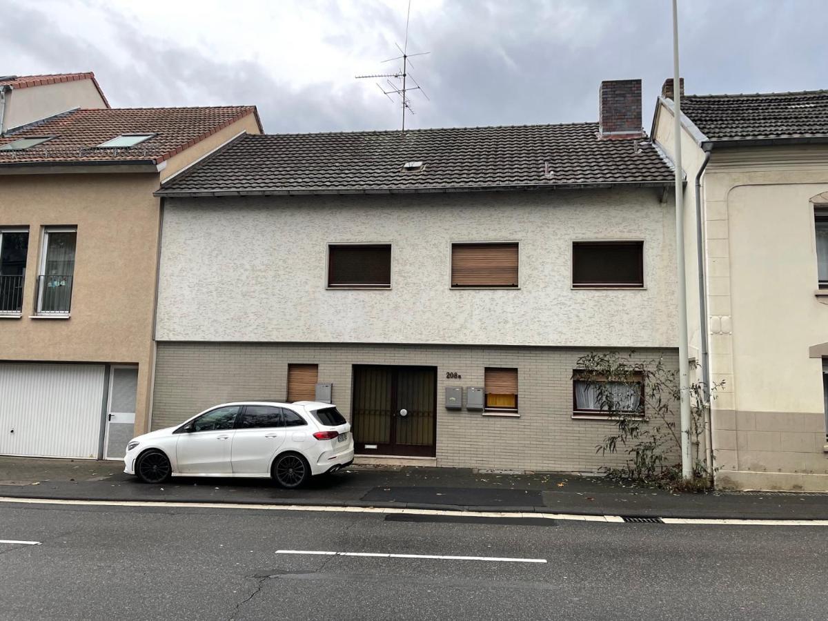 Bonn-Beuel Zentrale Ferienwohnung Mit Parkplaetzen Exterior foto